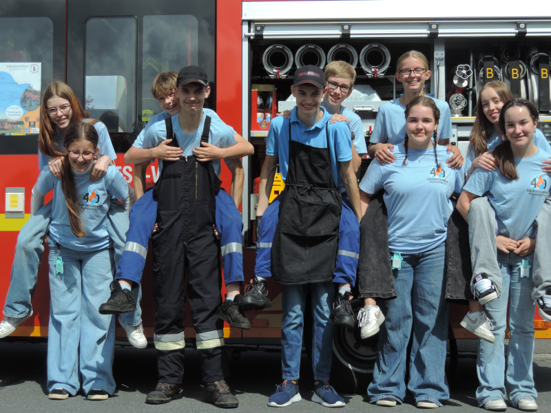 Die derzeitigen Mitglieder der Jugendfeuerwehr Püchersreuth