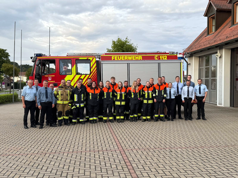 Teilnehmer der MTA Abschlussprüfung in Kirchenthumbach auf einem Gruppenfoto