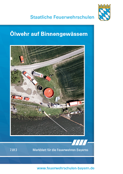 Ölwehr auf Binnengewässern